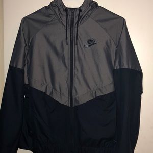Nike wind runner , practically brand new , OBO